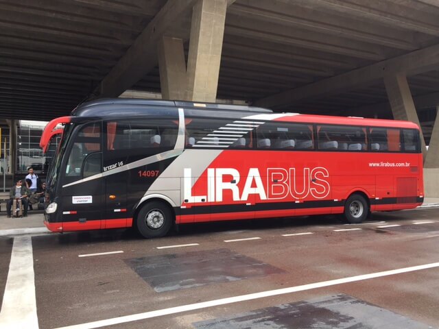 Ônibus executivo no Aeroporto de Viracopos